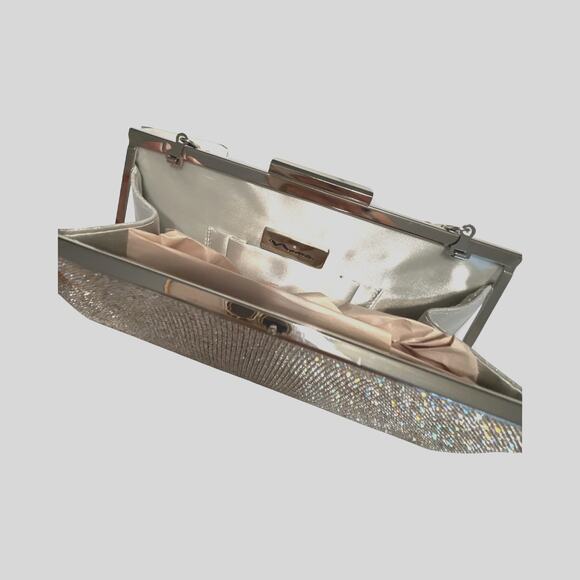 Nina Winslet Crystal Frame Clutch Silver NWT - Picture 9 of 10